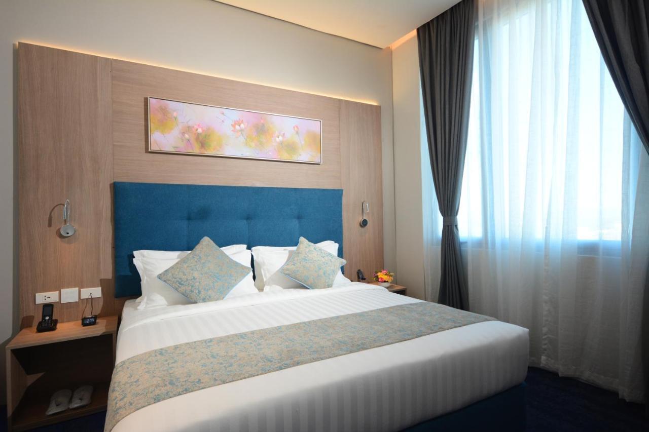 Davao City Blue Lotus Hotel מראה חיצוני תמונה