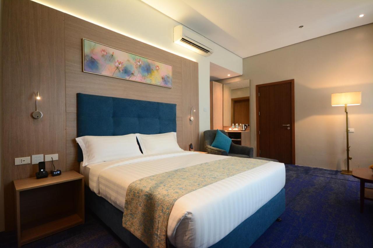 Davao City Blue Lotus Hotel מראה חיצוני תמונה