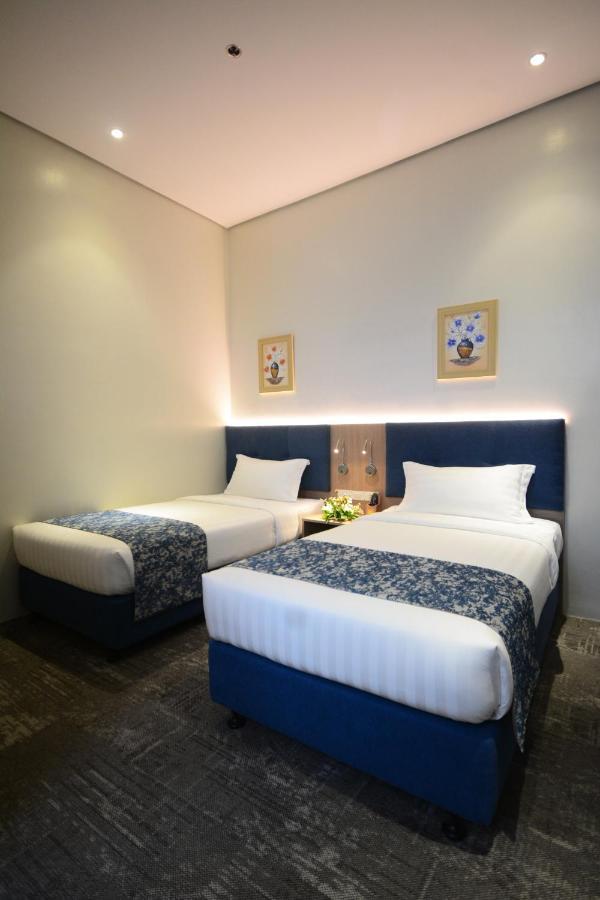 Davao City Blue Lotus Hotel מראה חיצוני תמונה