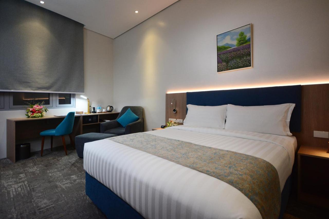 Davao City Blue Lotus Hotel מראה חיצוני תמונה