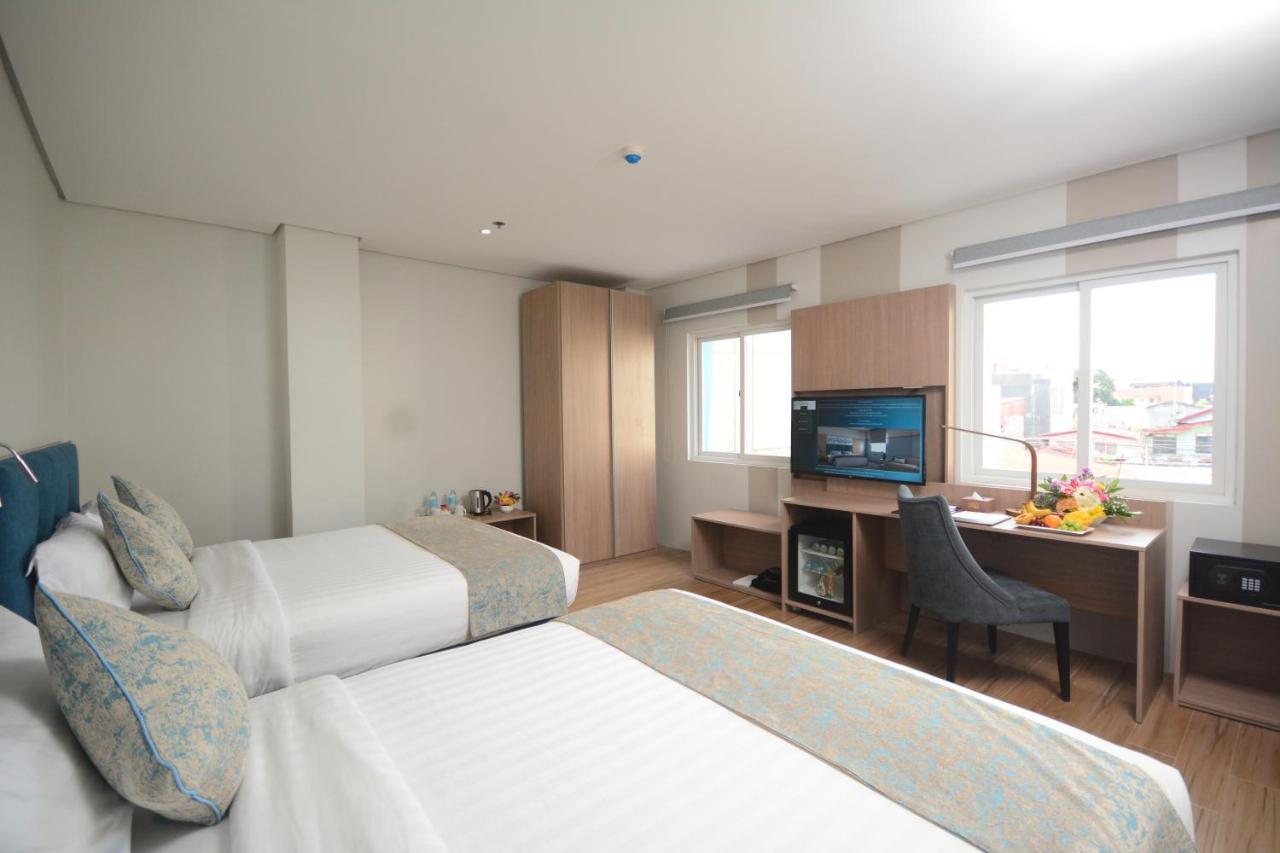 Davao City Blue Lotus Hotel מראה חיצוני תמונה