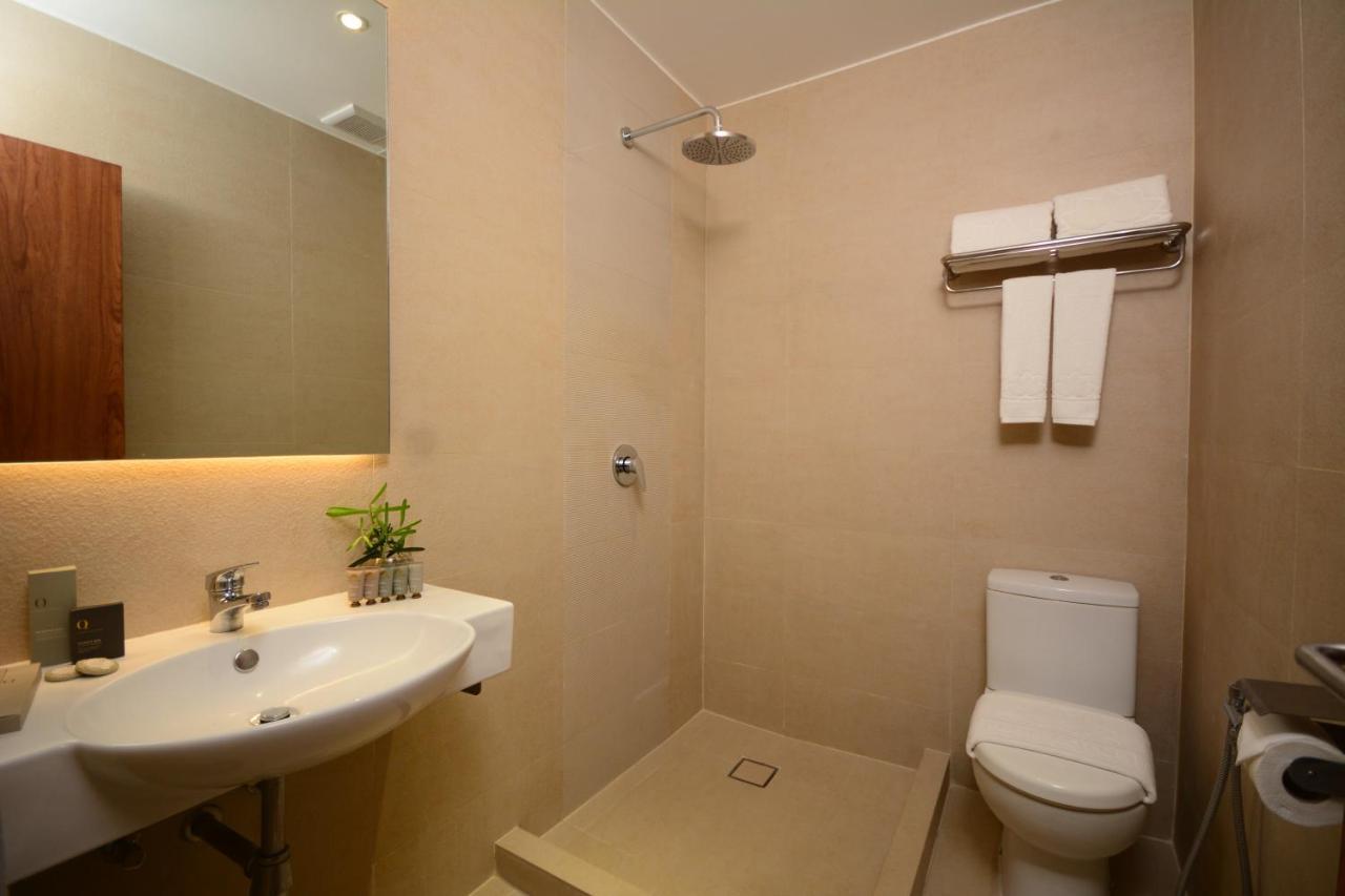 Davao City Blue Lotus Hotel מראה חיצוני תמונה